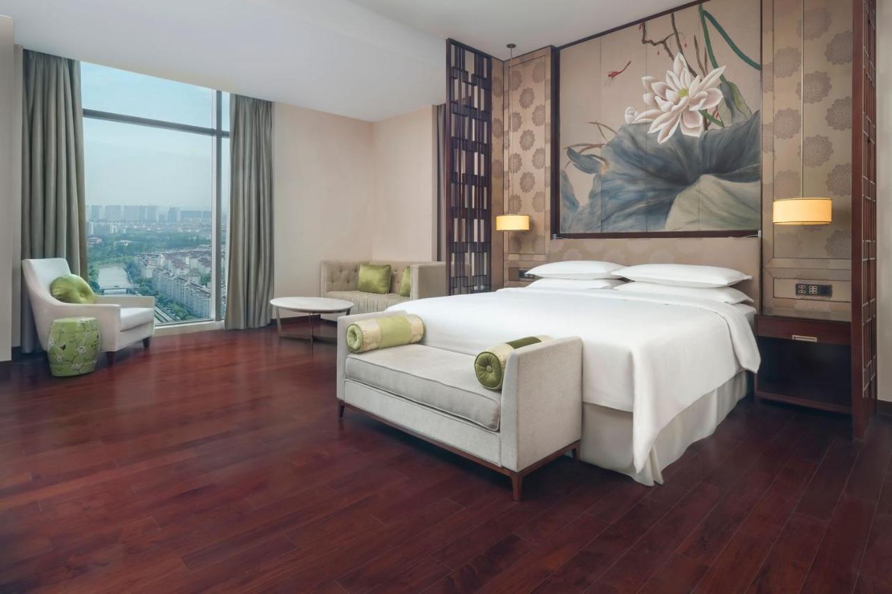 Sheraton Shanghai Jiading Hotel Exterior foto